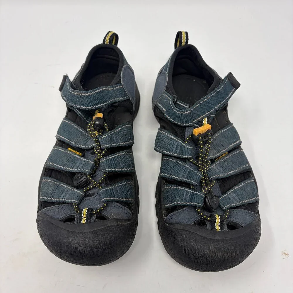 Keen blue shoes 3 water hiking gorpcore Newport